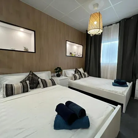 Hotel apartamentowy Carcaixent 24 *