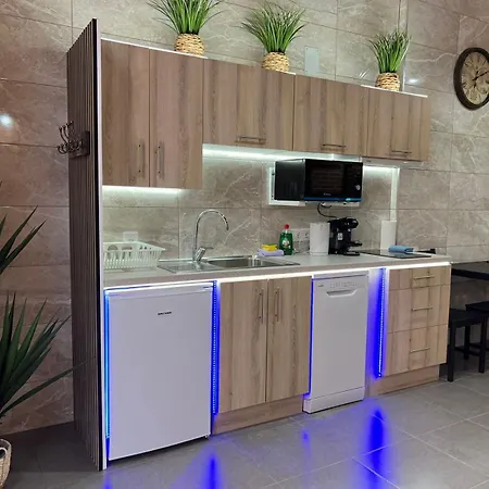 Carcaixent 24 Lejlighedshotel 4*